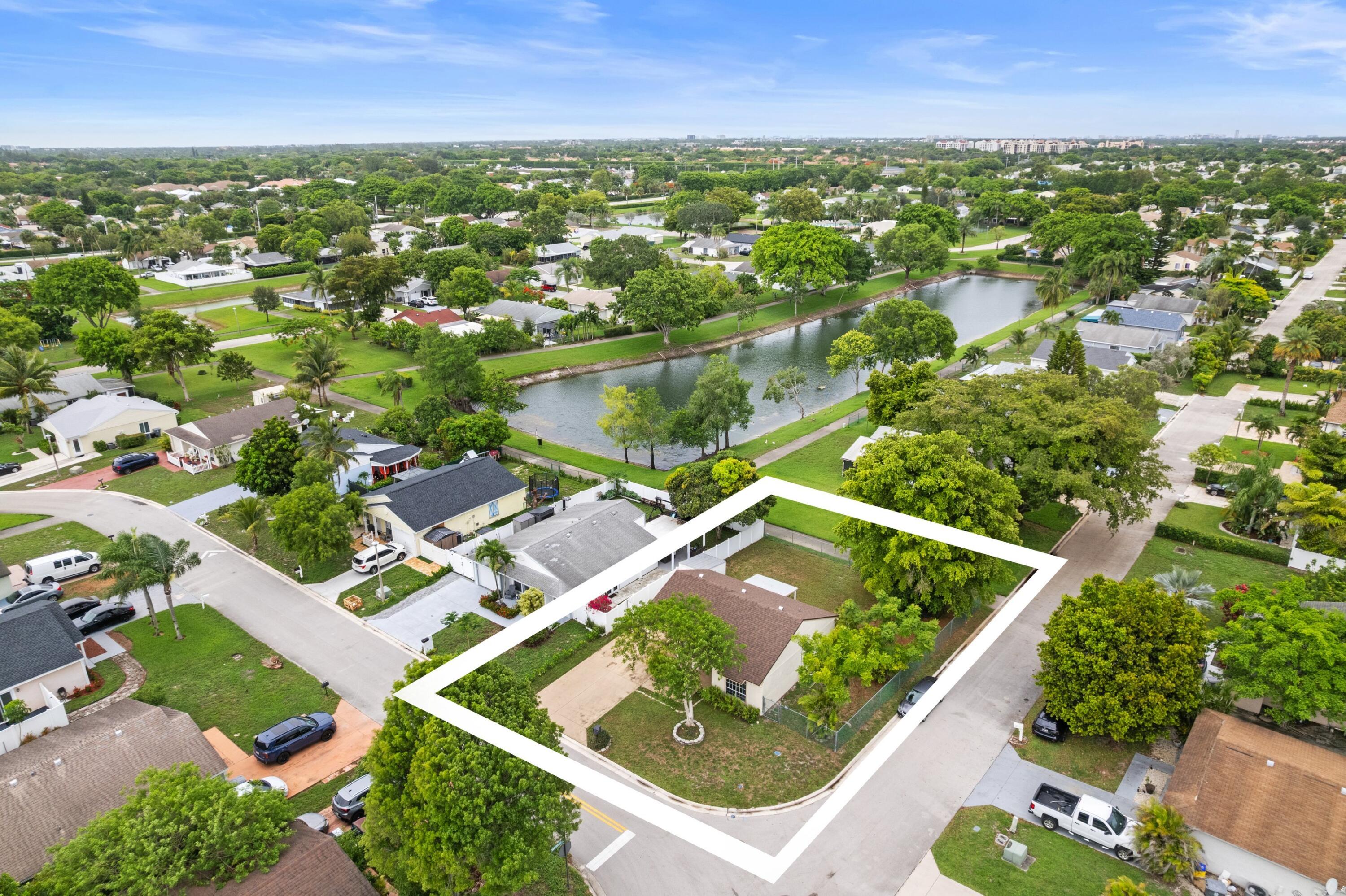 23444 Shetland Run Boca Raton, FL 33433 - Photo 2 of 39 Aerial Neighborhood View