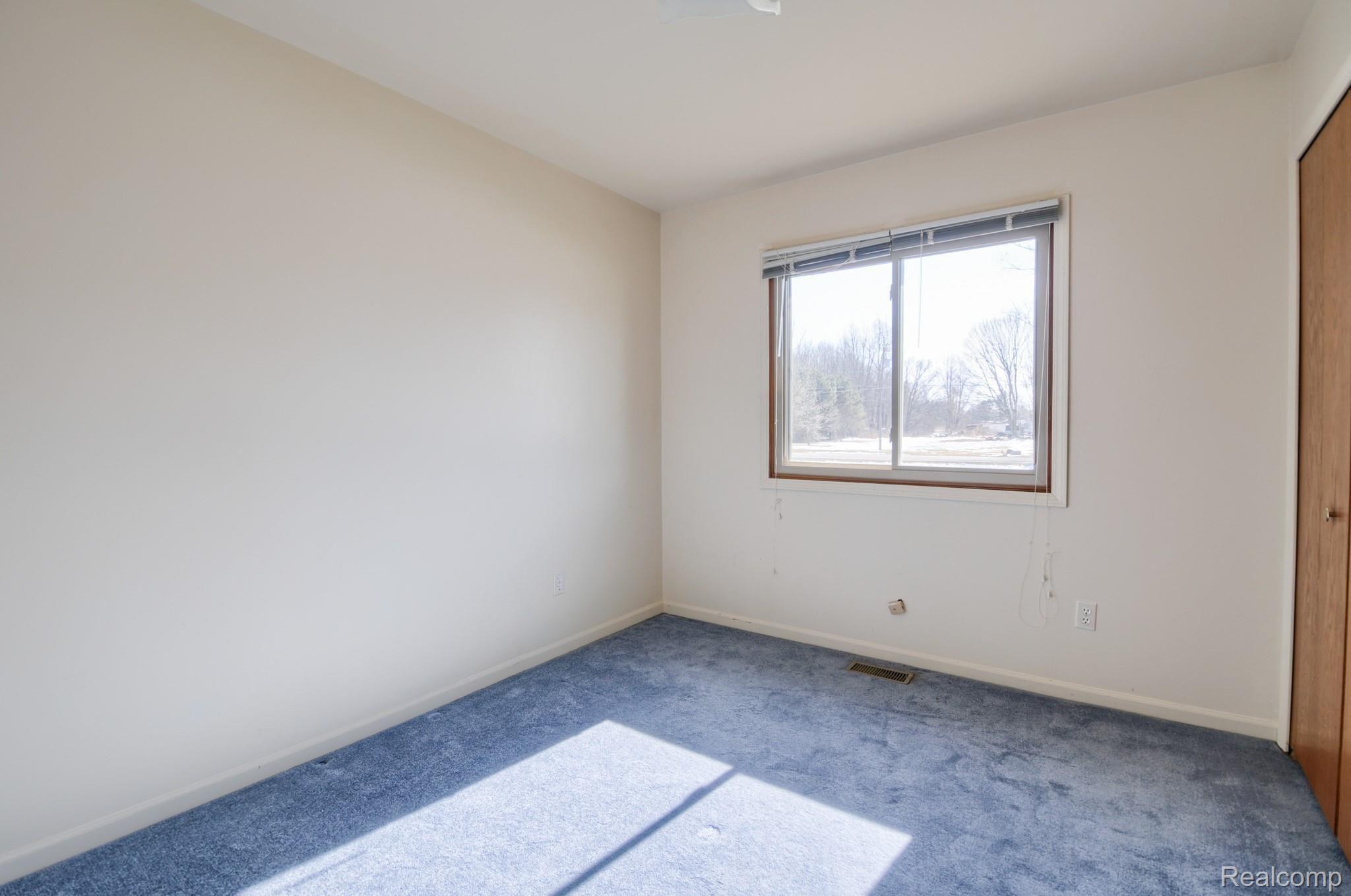 4093 Peppermill Road Attica, MI 48412 - Photo 23 of 41 SD3_5198-HDR(5).jpg