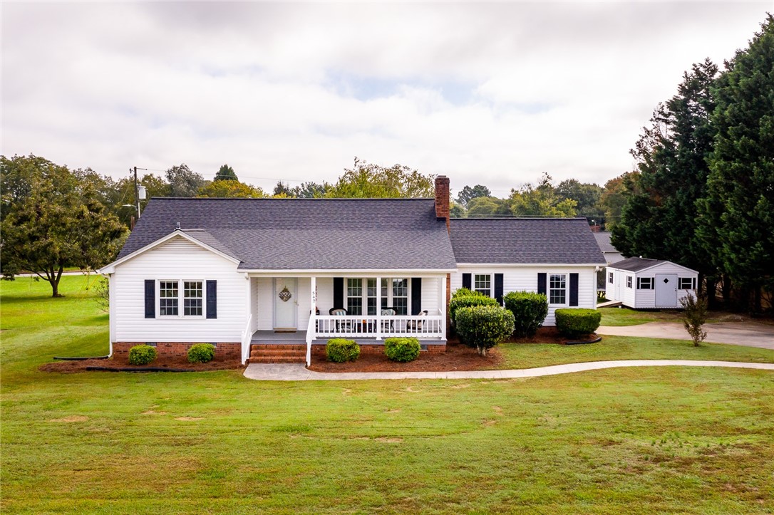 540 Drayton Circle Anderson, SC 29621 - Photo 1 of 47 Gallery Image 1