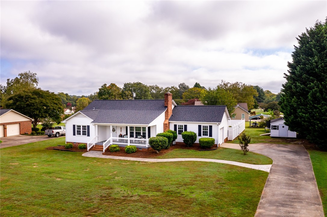 540 Drayton Circle Anderson, SC 29621 - Photo 2 of 47 Gallery Image 2