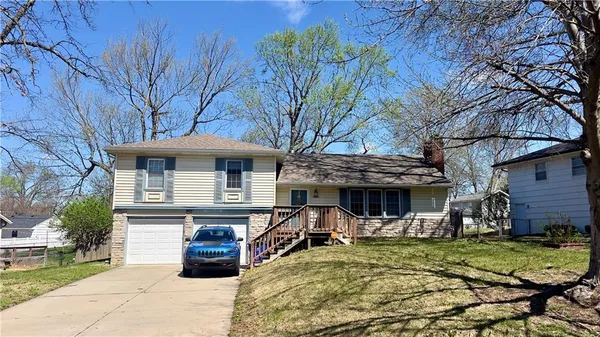 $294,999 | 10602 East 79 Terrace, Raytown, MO 64138