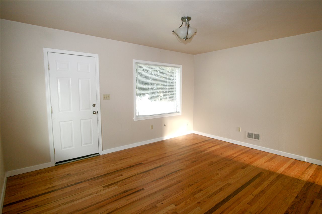 4423 North Ellen Road Spokane Valley, WA 99216 - Photo 6 of 20