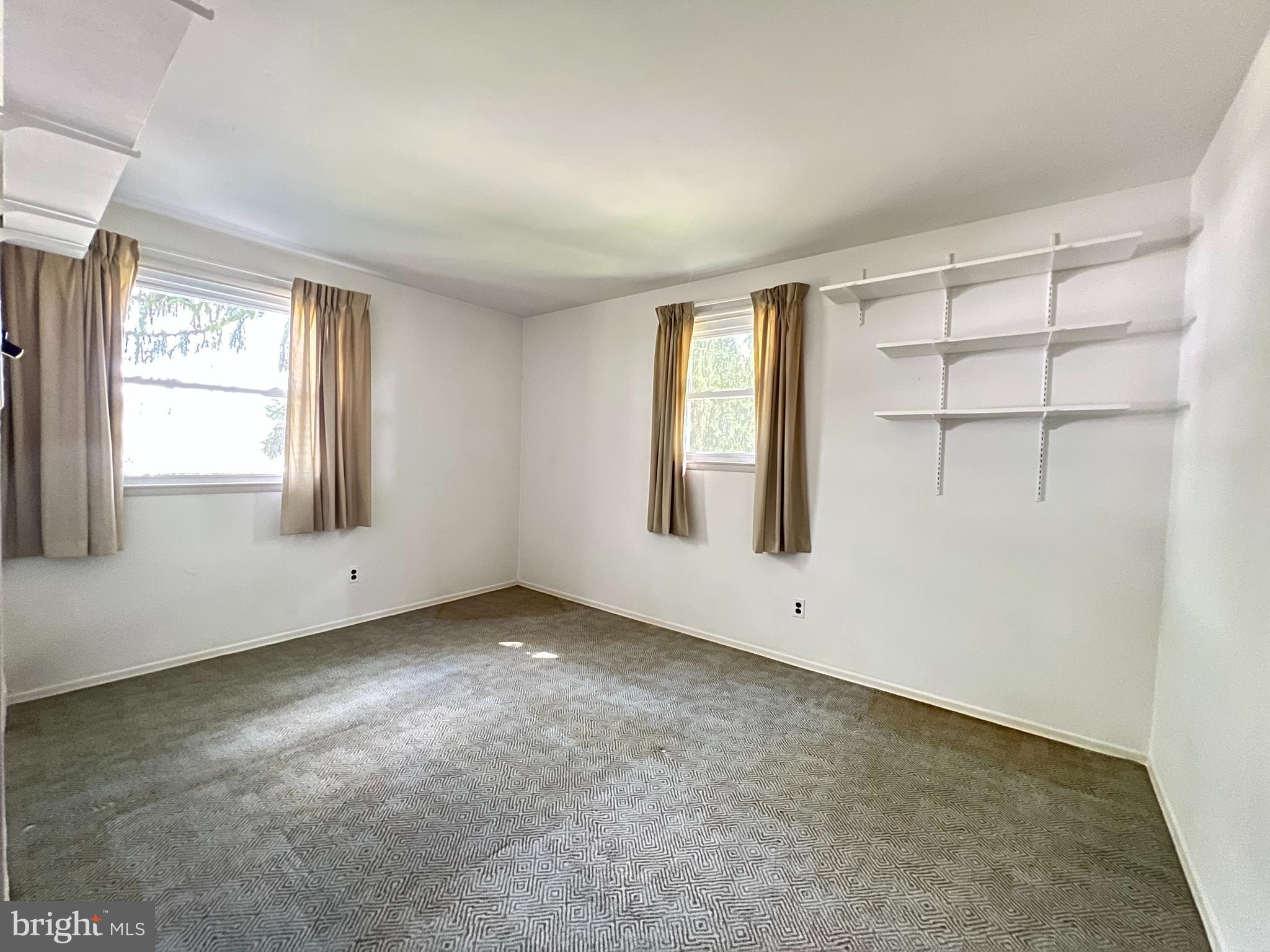 960 Mueller Road Warminster, PA 18974 - Photo 23 of 44 Bedroom 2
