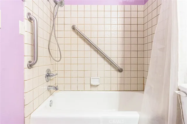 $175,000 | 19256 Cottonwood Drive, Apple Valley, CA 92308