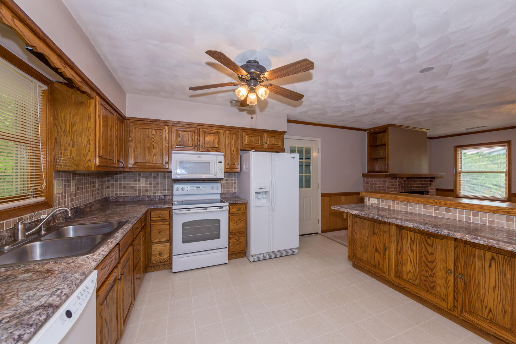 5212 Sundance Road Salem, VA 24153 - Photo 14 of 25 IMG_7414