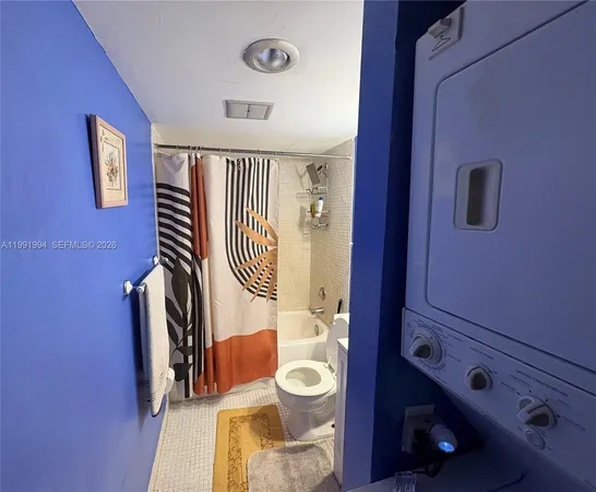 $1,900 | 4152 Inverrary Drive, Unit 303, Lauderhill, FL 33319