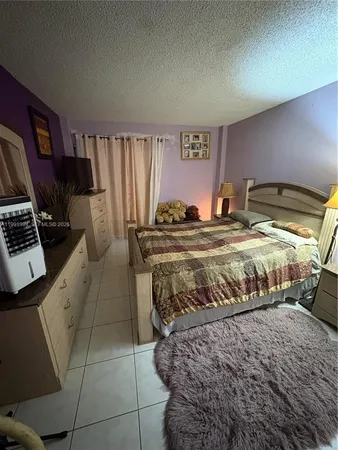 $1,900 | 4152 Inverrary Drive, Unit 303, Lauderhill, FL 33319