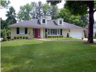 14 Westwind Road Louisville, KY 40207 - Photo 1 of 1 Primary Photo