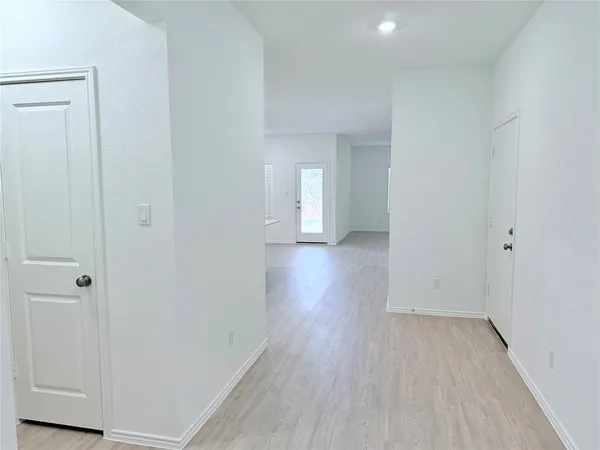 $2,595 | 1220 Acorn Oak Drive, Georgetown, TX 78628