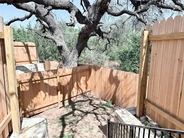 $2,595 | 1220 Acorn Oak Drive, Georgetown, TX 78628