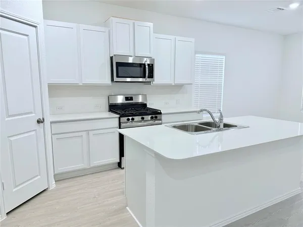 $2,595 | 1220 Acorn Oak Drive, Georgetown, TX 78628