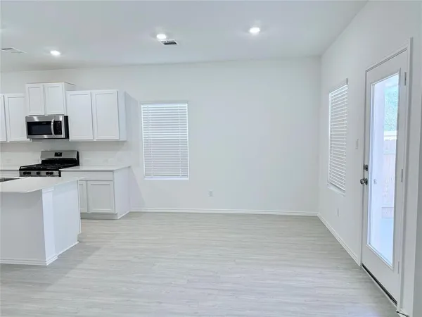 $2,595 | 1220 Acorn Oak Drive, Georgetown, TX 78628