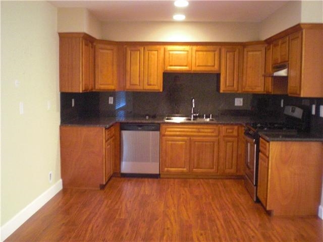 8733 Spring Vista Way Spring Valley, CA 91977 - Photo 4 of 12 Gallery Image 4