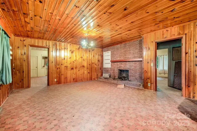 a view of a livingroom with a fireplace