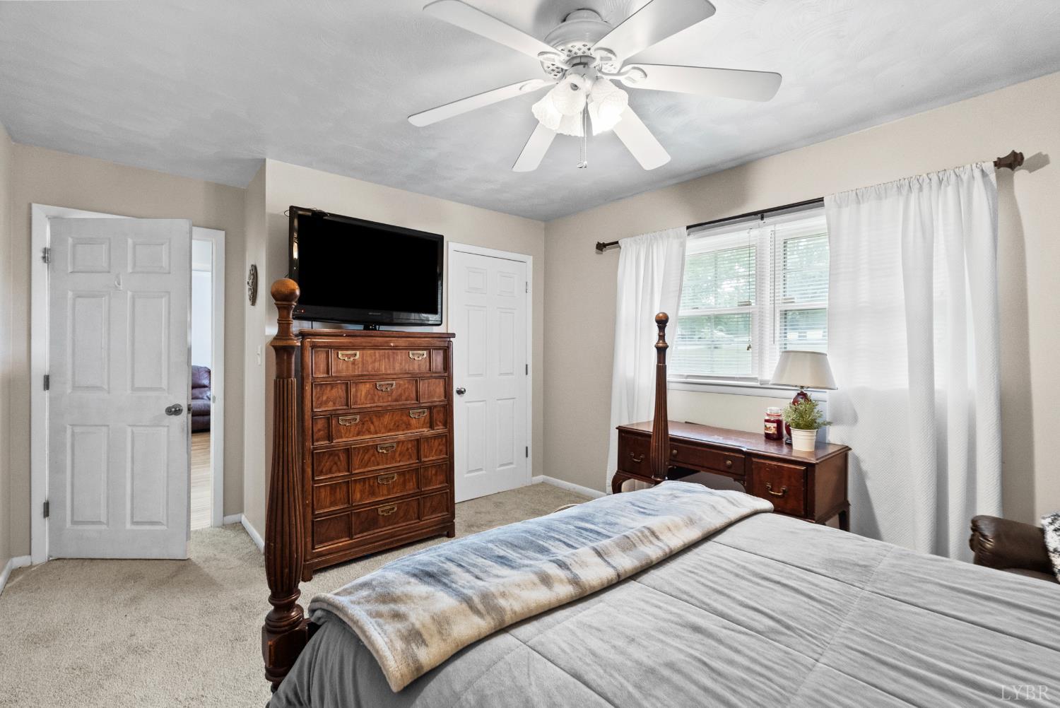 244 Riverview Road Madison Heights, VA 24572 - Photo 8 of 49 Gallery Image 8