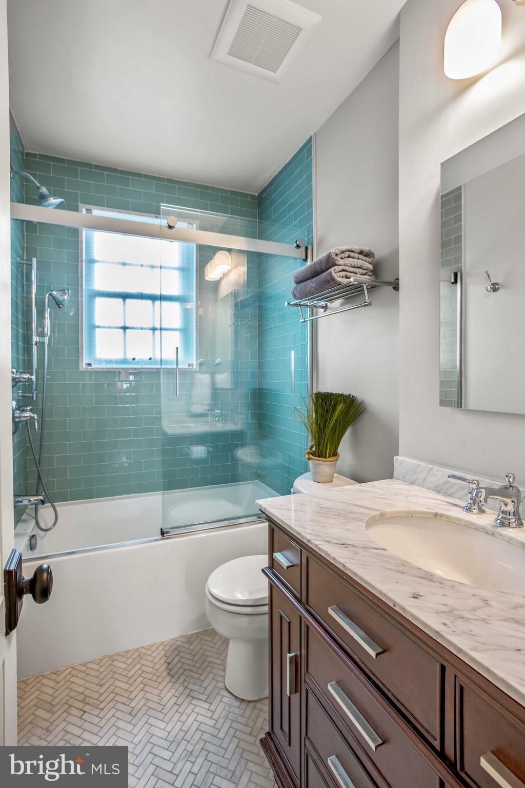 512 F Street Northeast Washington, DC 20002 - Photo 13 of 24 Gallery Image 13