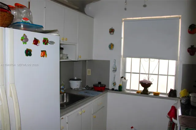 $189,999 | 1154 West 35th Street, Unit 221, Hialeah, FL 33012