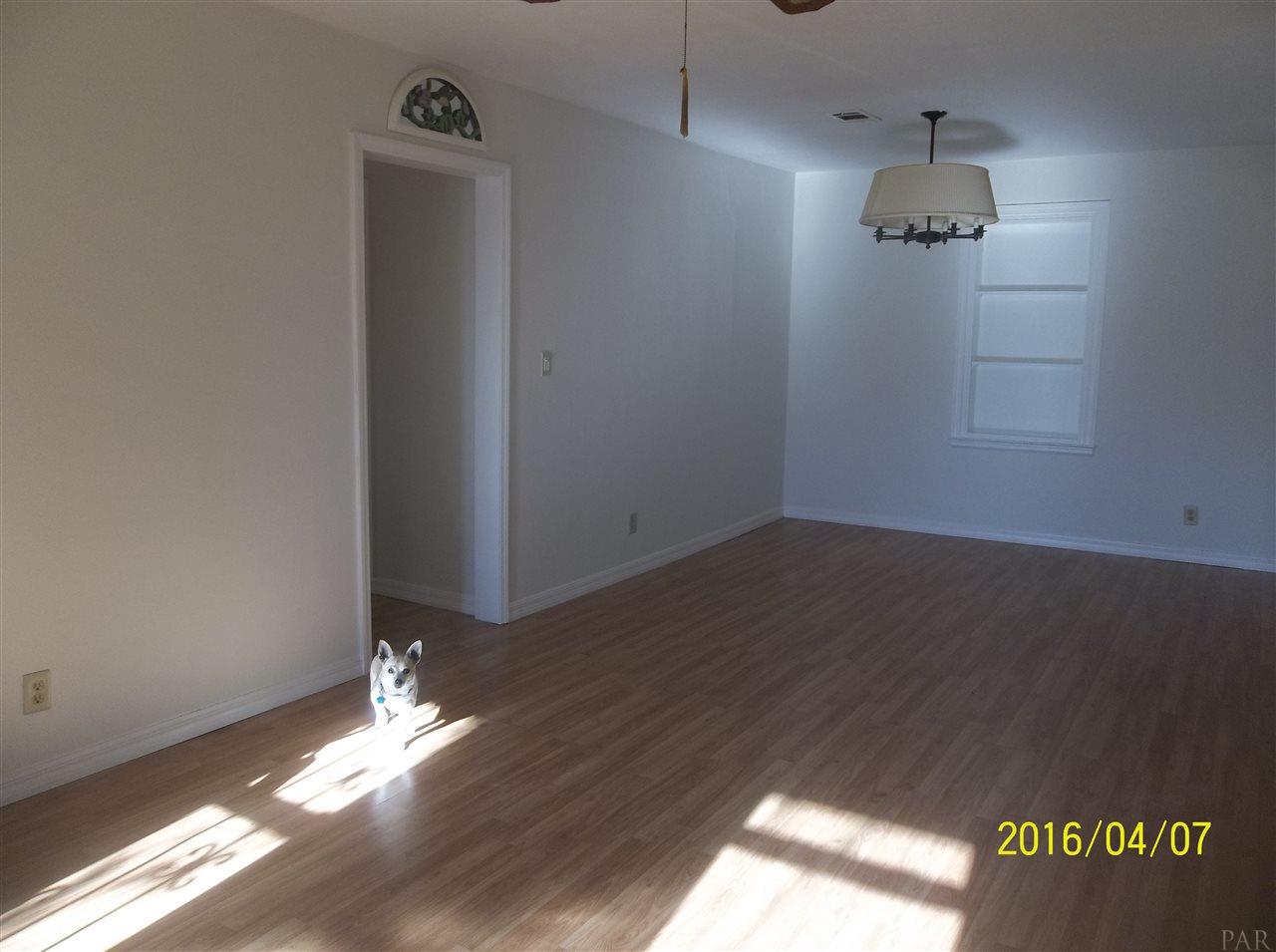 406 Greve Road Pensacola, FL 32507 - Photo 4 of 28