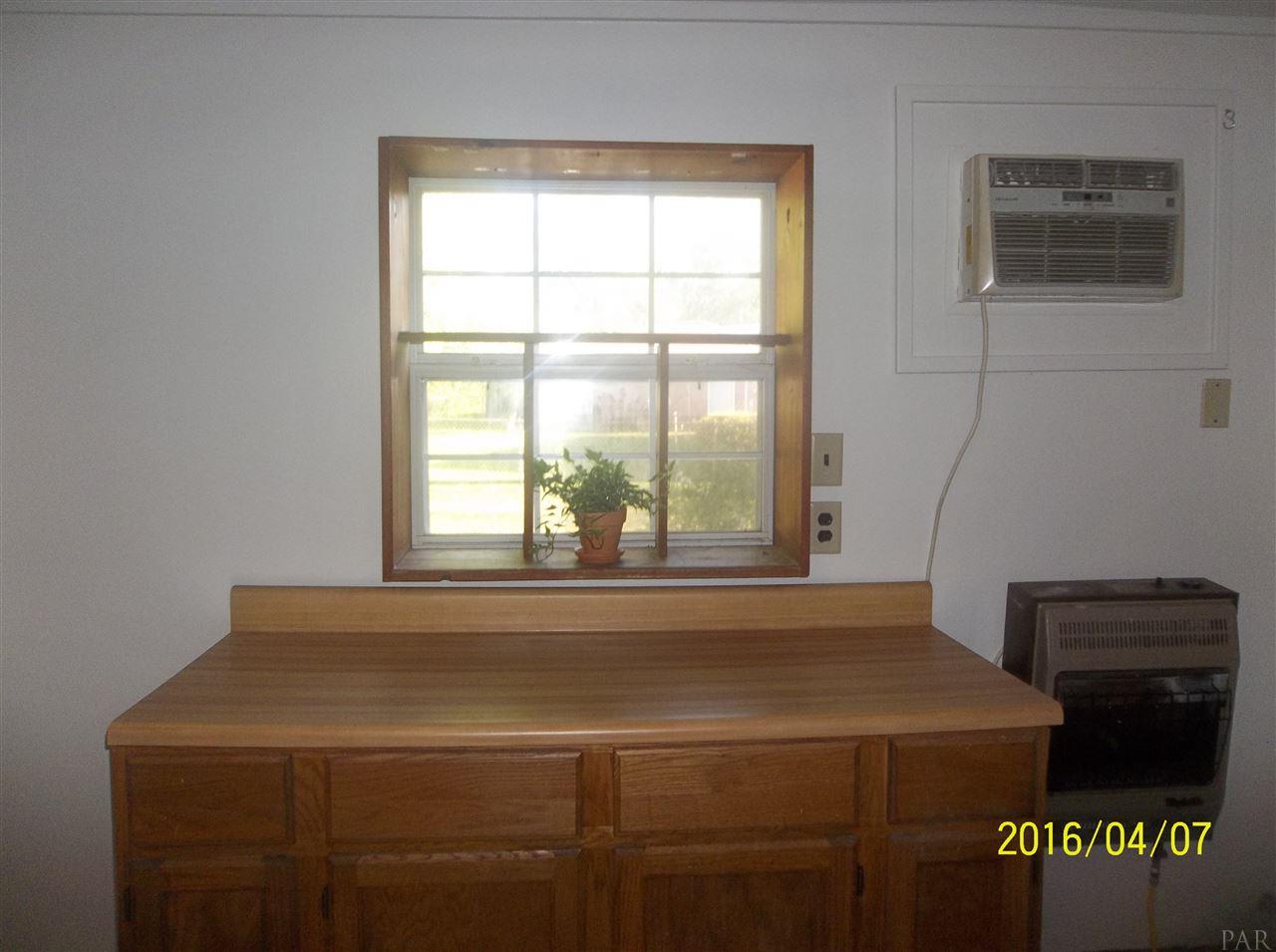 406 Greve Road Pensacola, FL 32507 - Photo 8 of 28