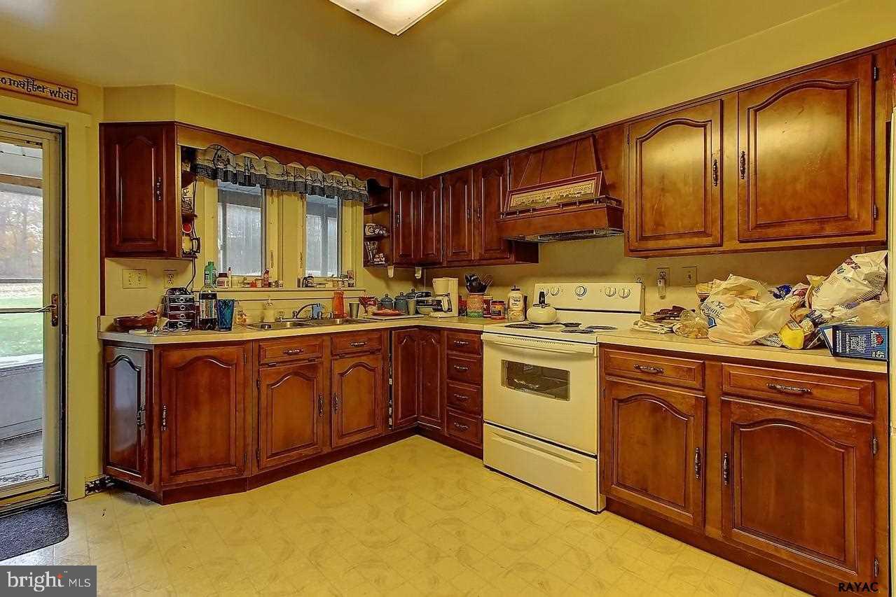 5021 Church Road Felton, PA 17322 - Photo 6 of 23 Gallery Image 6