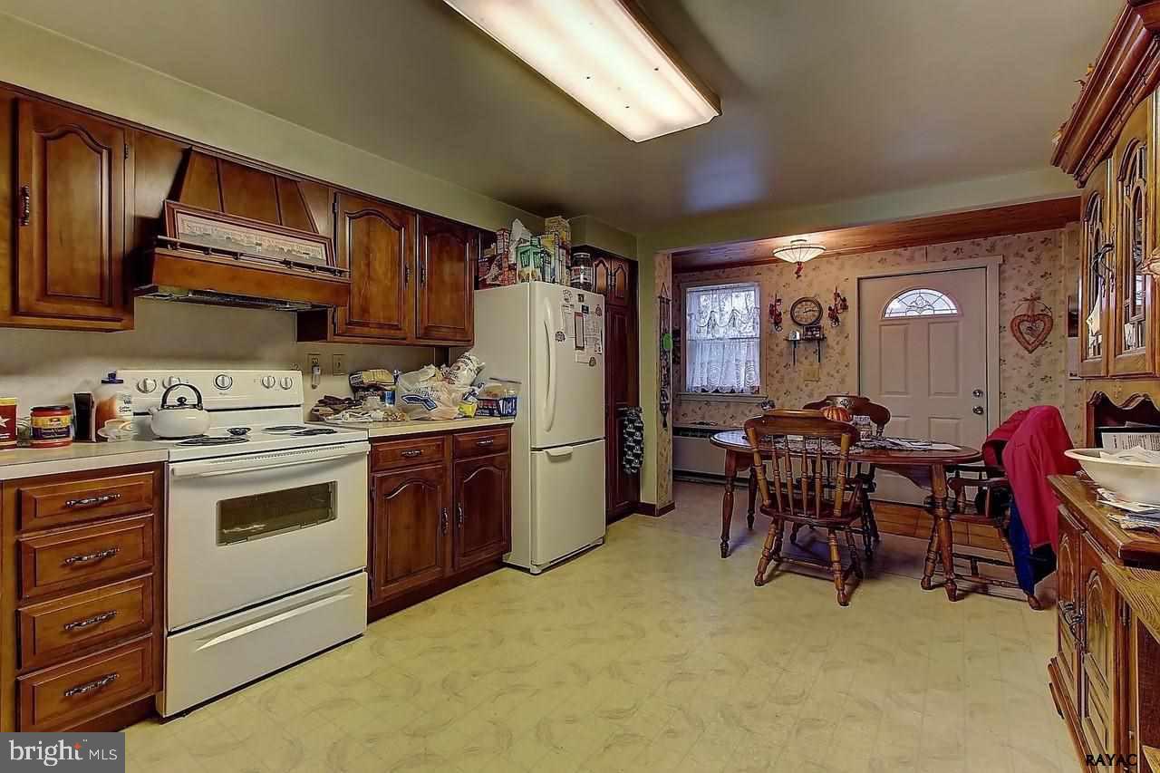 5021 Church Road Felton, PA 17322 - Photo 7 of 23 Gallery Image 7