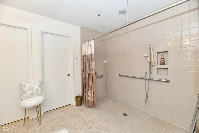 $320,000 | 7936 Dillon Place, Indianapolis, IN 46236