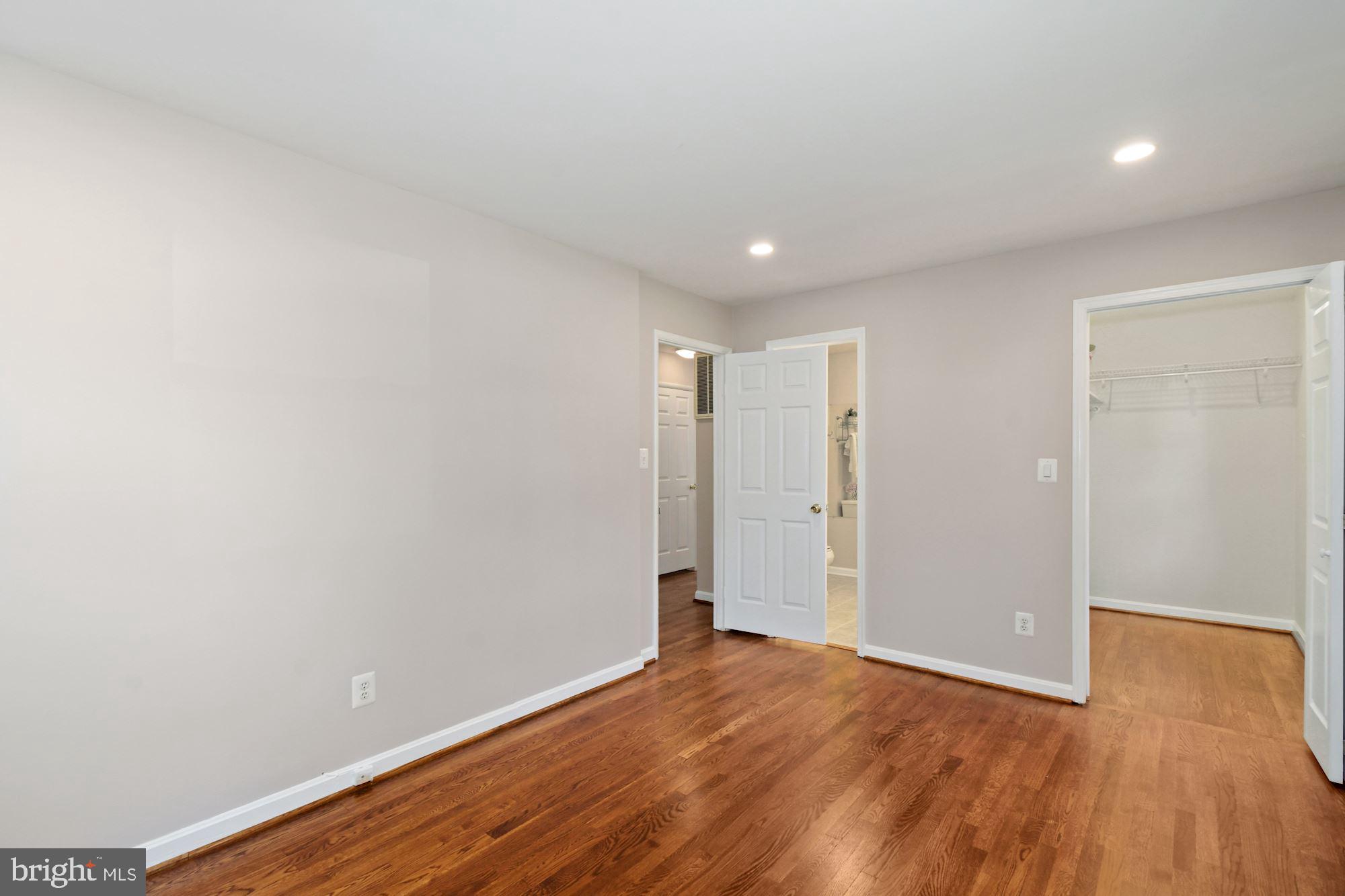 7922 East Rockglen Court Springfield, VA 22152 - Photo 18 of 38 Master Bedroom