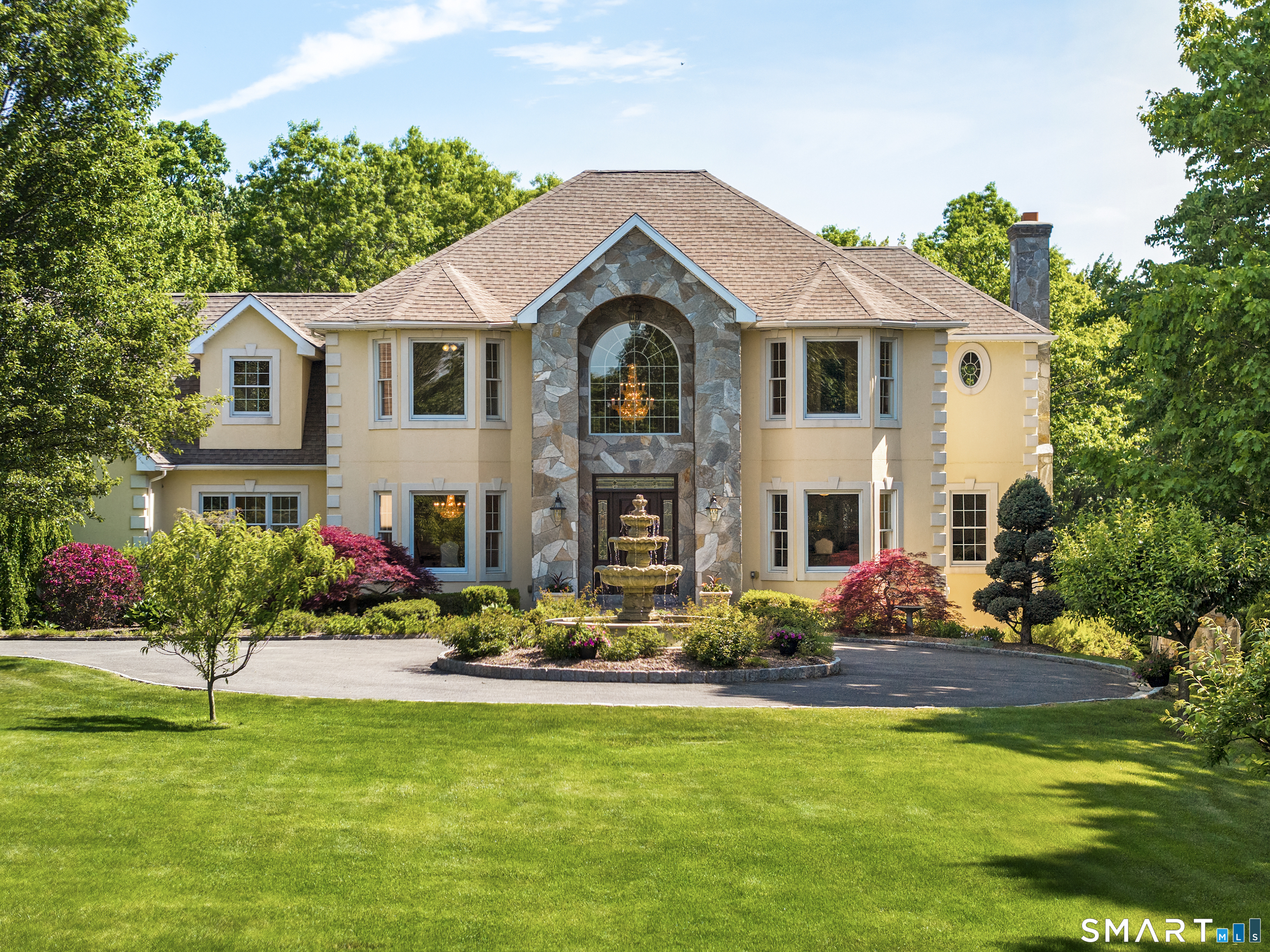 46 Andrews Road Wolcott, CT 06716 - Photo 3 of 38