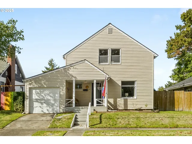 $470,000 | 10845 Southeast Myrtle Street, Milwaukie, OR 97222