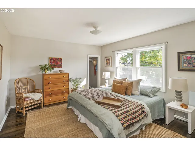 $470,000 | 10845 Southeast Myrtle Street, Milwaukie, OR 97222