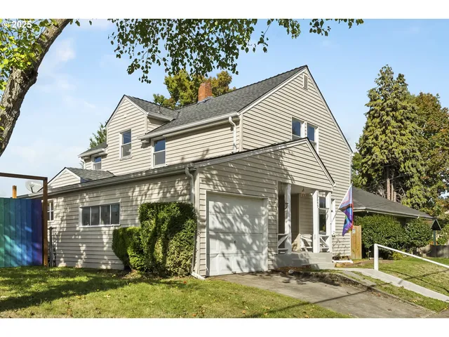 $470,000 | 10845 Southeast Myrtle Street, Milwaukie, OR 97222