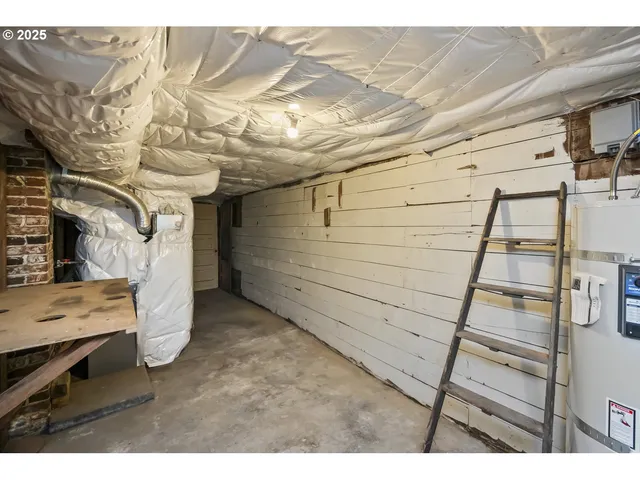 $470,000 | 10845 Southeast Myrtle Street, Milwaukie, OR 97222