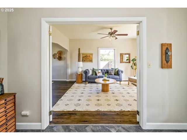 $470,000 | 10845 Southeast Myrtle Street, Milwaukie, OR 97222