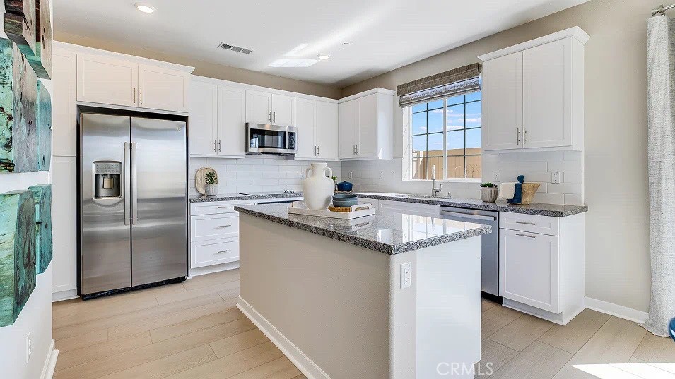 1364 Thunderbolt Lane Rialto, CA 92376 - Photo 2 of 23 Residence 1 Model - not homesite