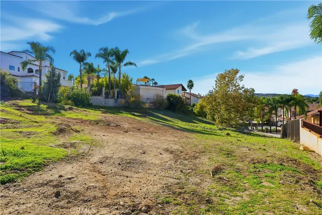 $205,000 | 22306 Pin Tail Drive, Canyon Lake, CA 92587