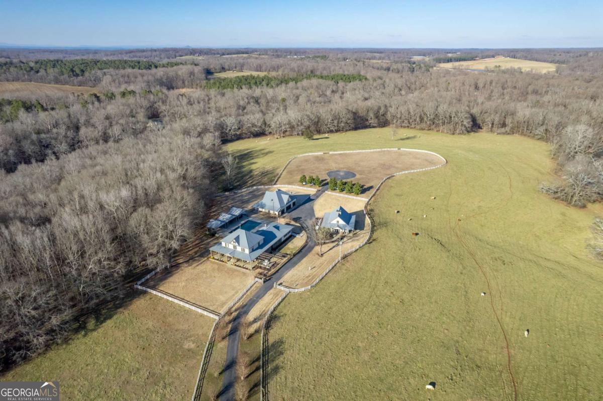 7527 Highway 326 Commerce, GA 30530 - Photo 4 of 100