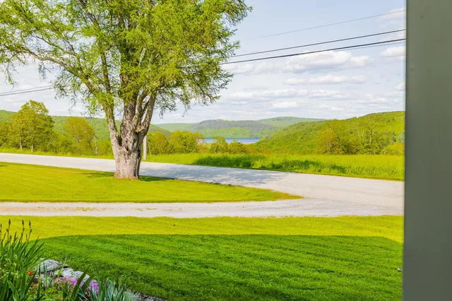 $1,200,000 | 395 King Hill Road, Readsboro, VT 05350