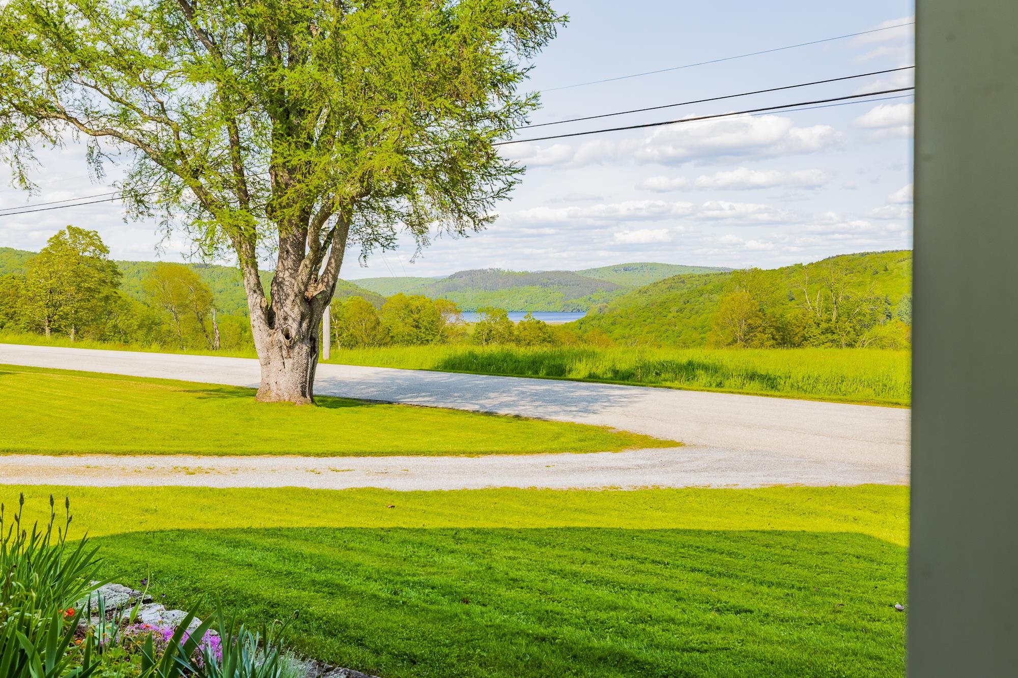 395 King Hill Road Readsboro, VT 05350 - Photo 12 of 38