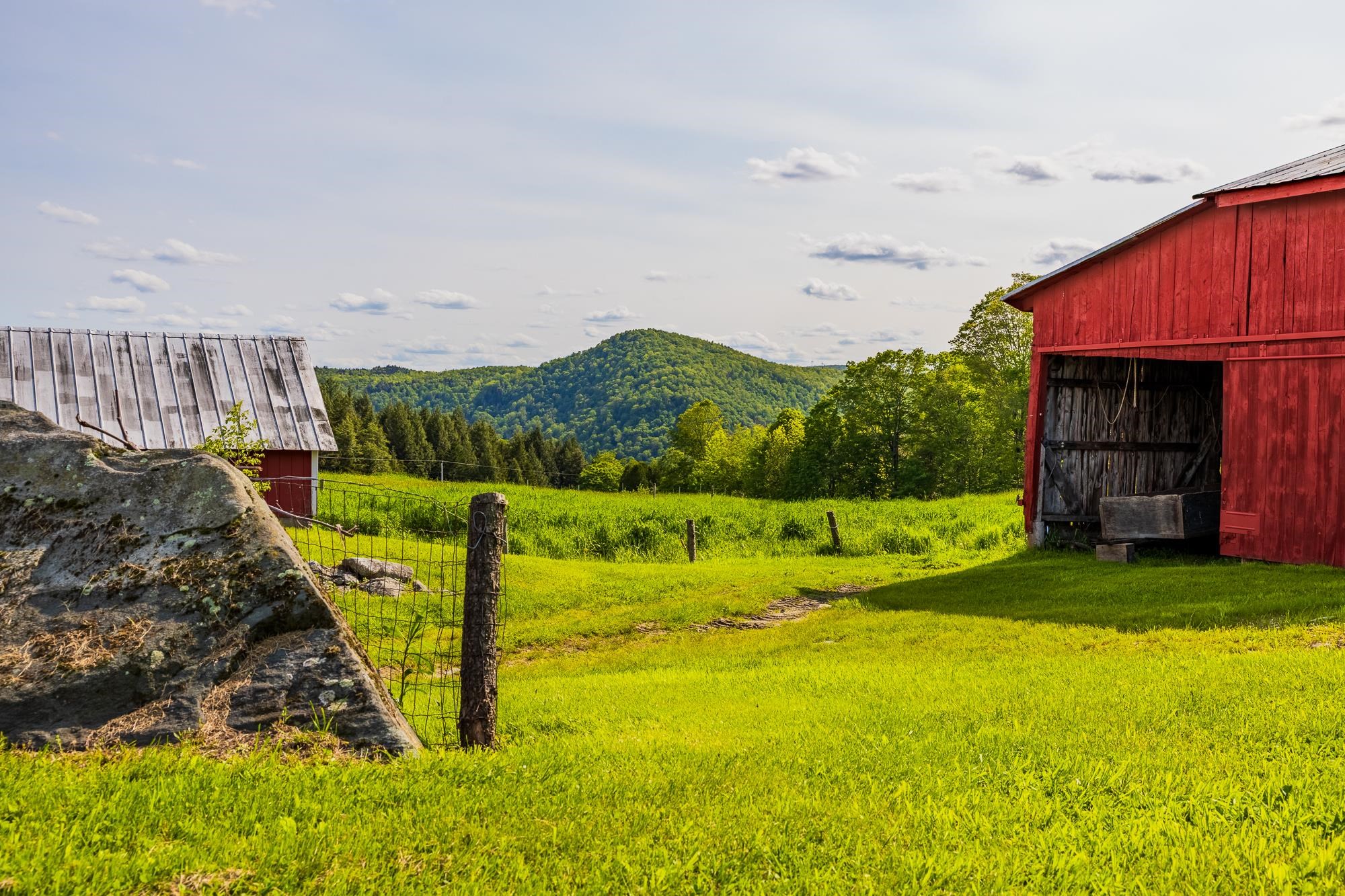 395 King Hill Road Readsboro, VT 05350 - Photo 16 of 38