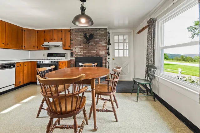 $1,200,000 | 395 King Hill Road, Readsboro, VT 05350