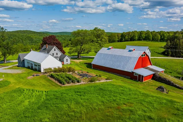 $1,200,000 | 395 King Hill Road, Readsboro, VT 05350