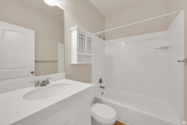 1823 North Crest Road Saratoga Springs, UT 84045 - Photo 15 of 18 Full bath featuring vanity and tub / shower combination
