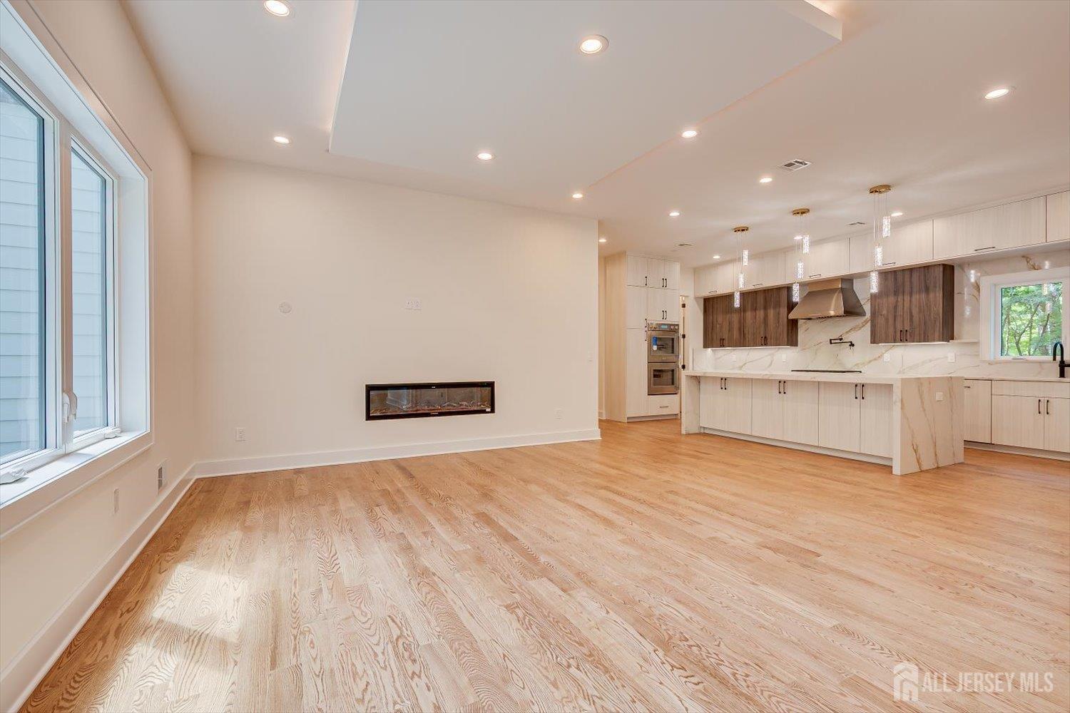 67 Falcon Road Livingston, NJ 07039 - Photo 14 of 95 Gallery Image 14