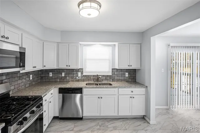 $180,000 | 28 Fox Meadow Lane, Cahokia, IL 62206