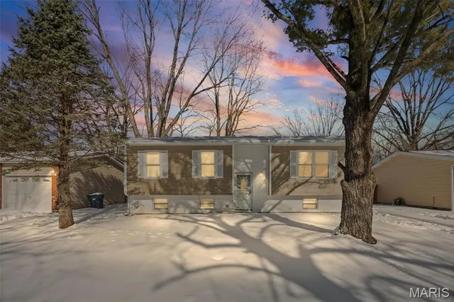 $180,000 | 28 Fox Meadow Lane, Cahokia, IL 62206