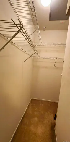 $609,000 | 512 Narragansett Villas Drive, Lindenhurst, NY 11757