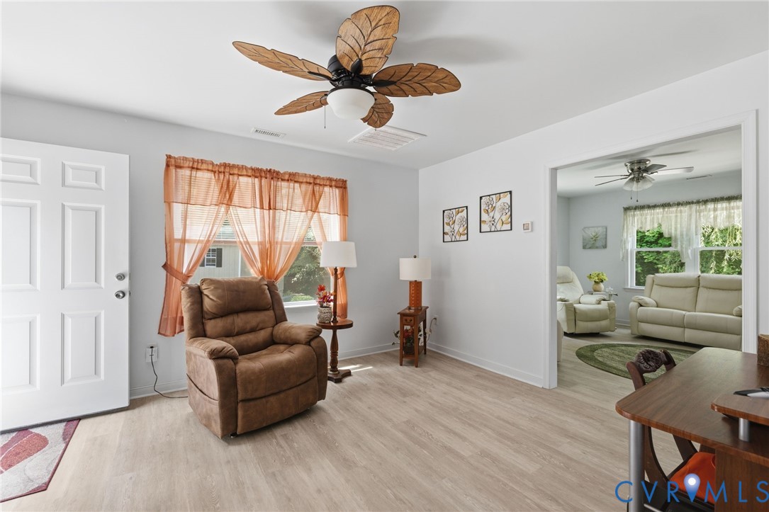 4512 Forrestal Road Chester, VA 23831 - Photo 27 of 47