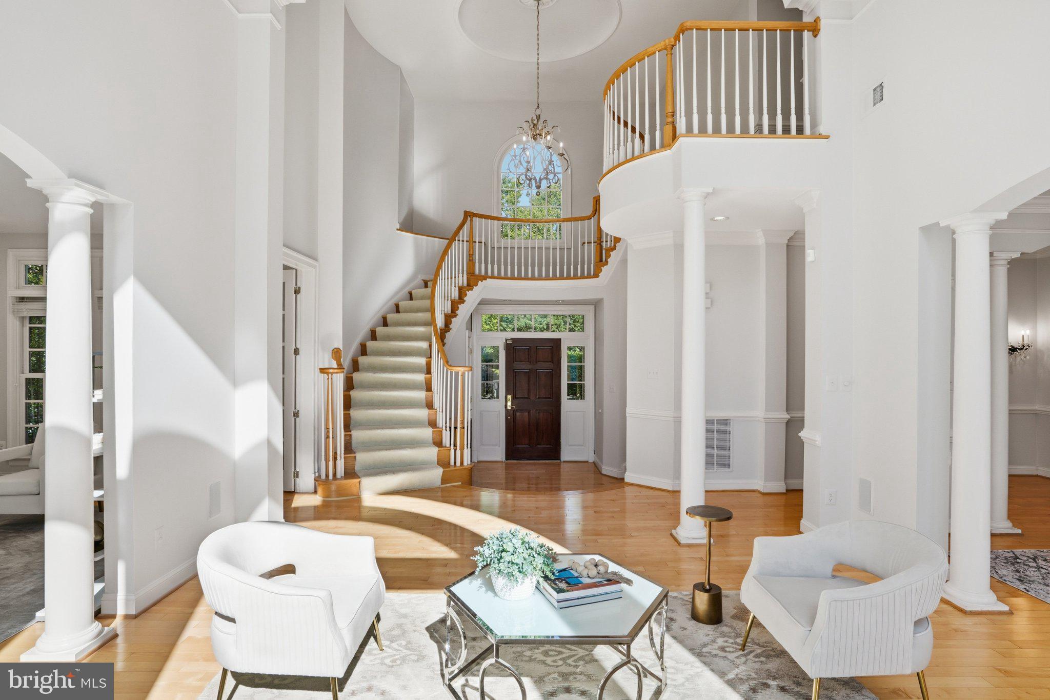 891 Chinquapin Road McLean, VA 22102 - Photo 6 of 78 Elegant foyer with grand staircase.