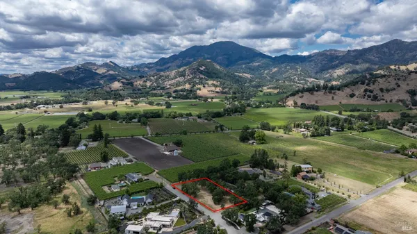 $995,000 | 3004 Money Lane, Calistoga, CA 94515
