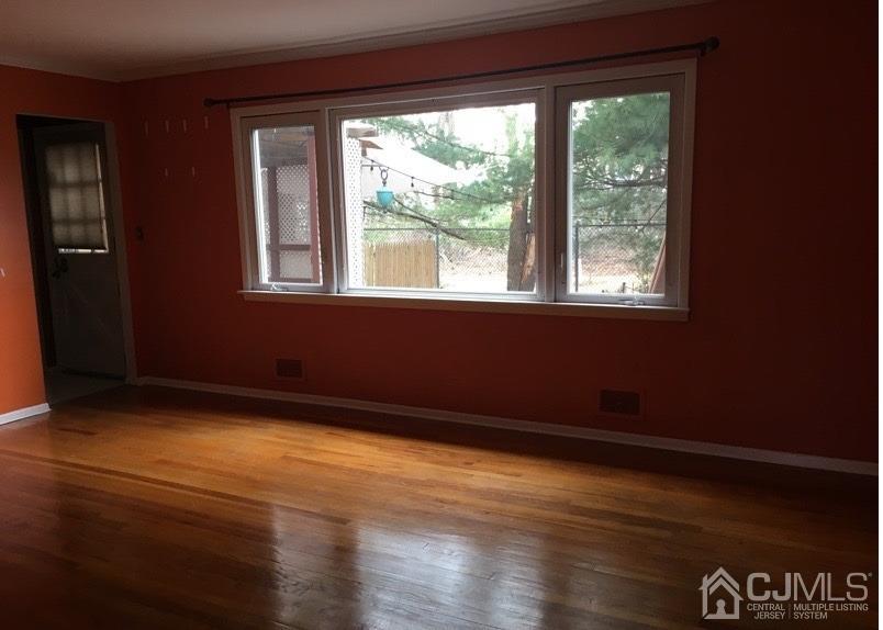 266 Colfax Road North Brunswick, NJ 08902 - Photo 3 of 10 Gallery Image 3